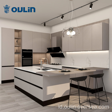 Kabinet dapur gandum dan kombinasi kayu modern